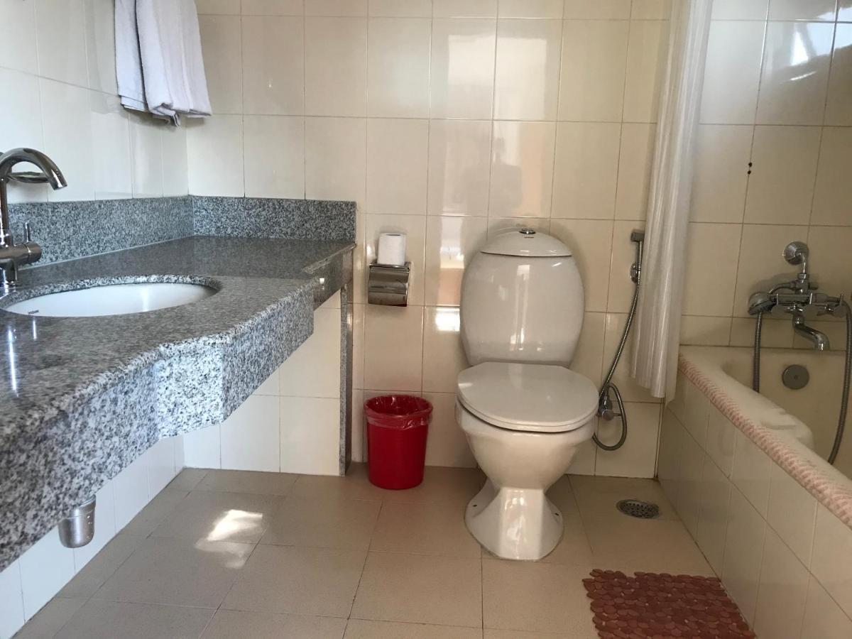 Hotel Asia Pokhara Eksteriør billede