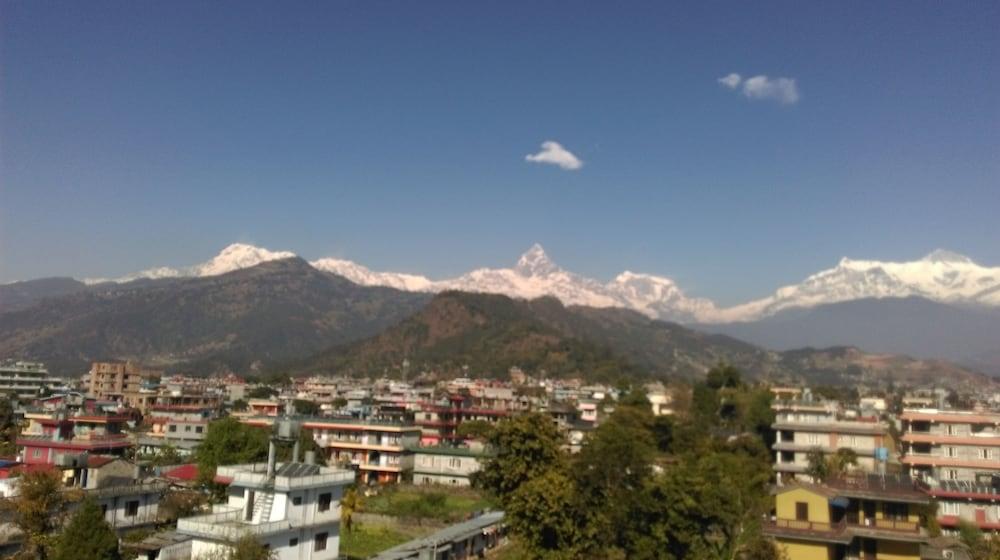 Hotel Asia Pokhara Eksteriør billede