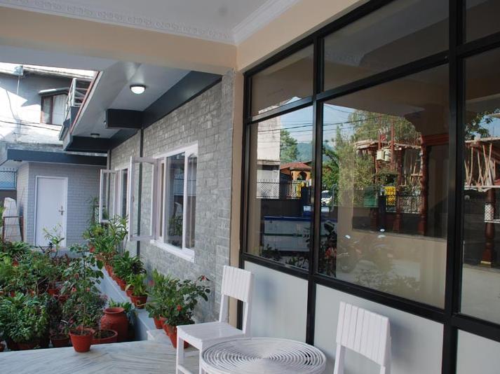 Hotel Asia Pokhara Eksteriør billede