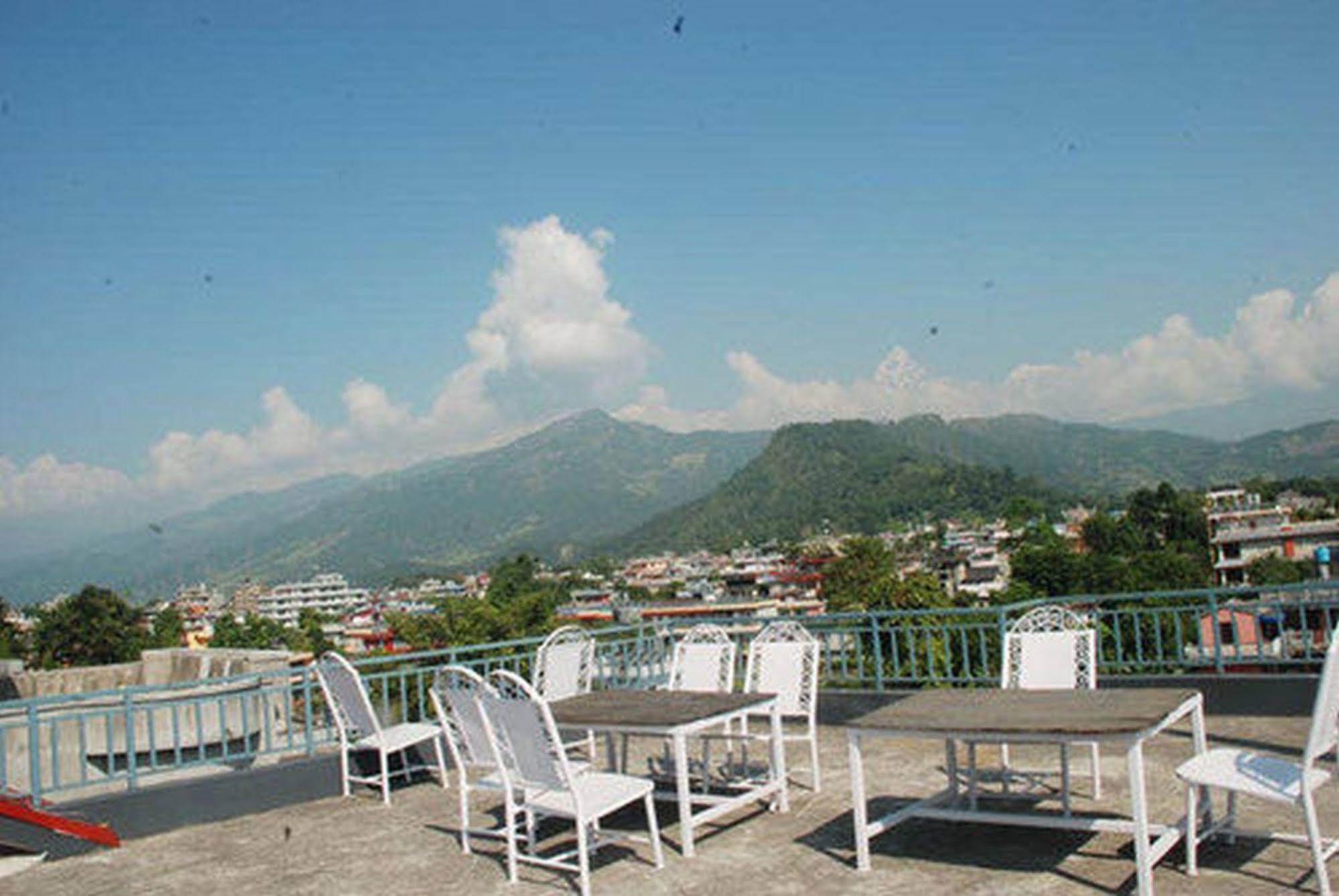 Hotel Asia Pokhara Eksteriør billede