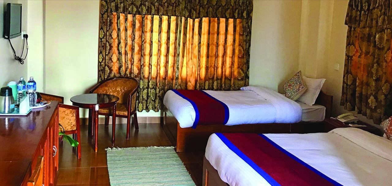 Hotel Asia Pokhara Eksteriør billede