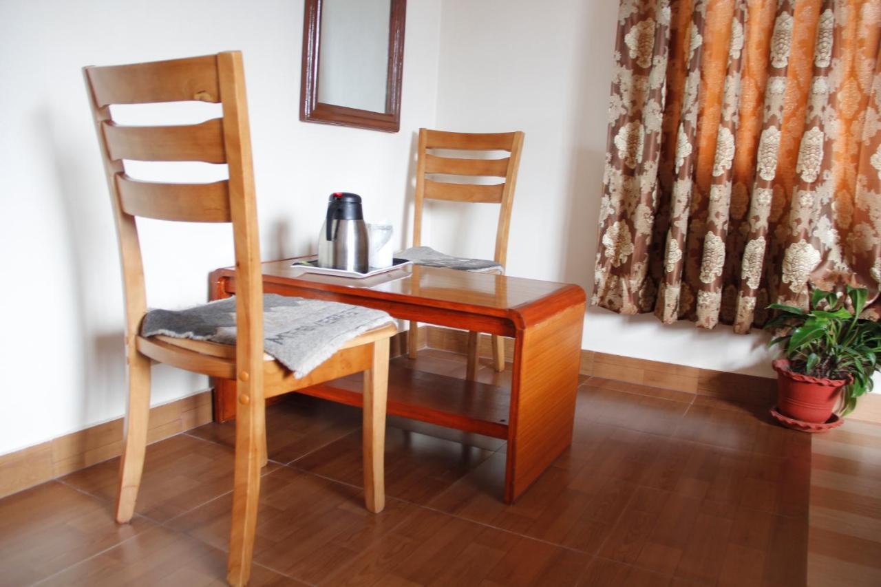 Hotel Asia Pokhara Eksteriør billede